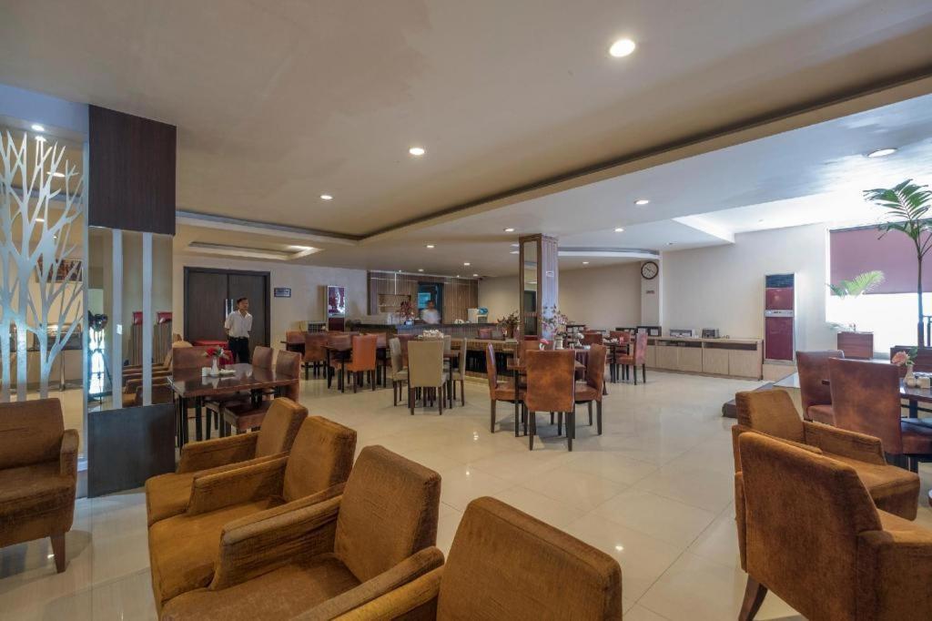 Collection O 1279 Hotel Grand Celino Makasar Zewnętrze zdjęcie